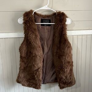 Lizard‎ Thicket Vest